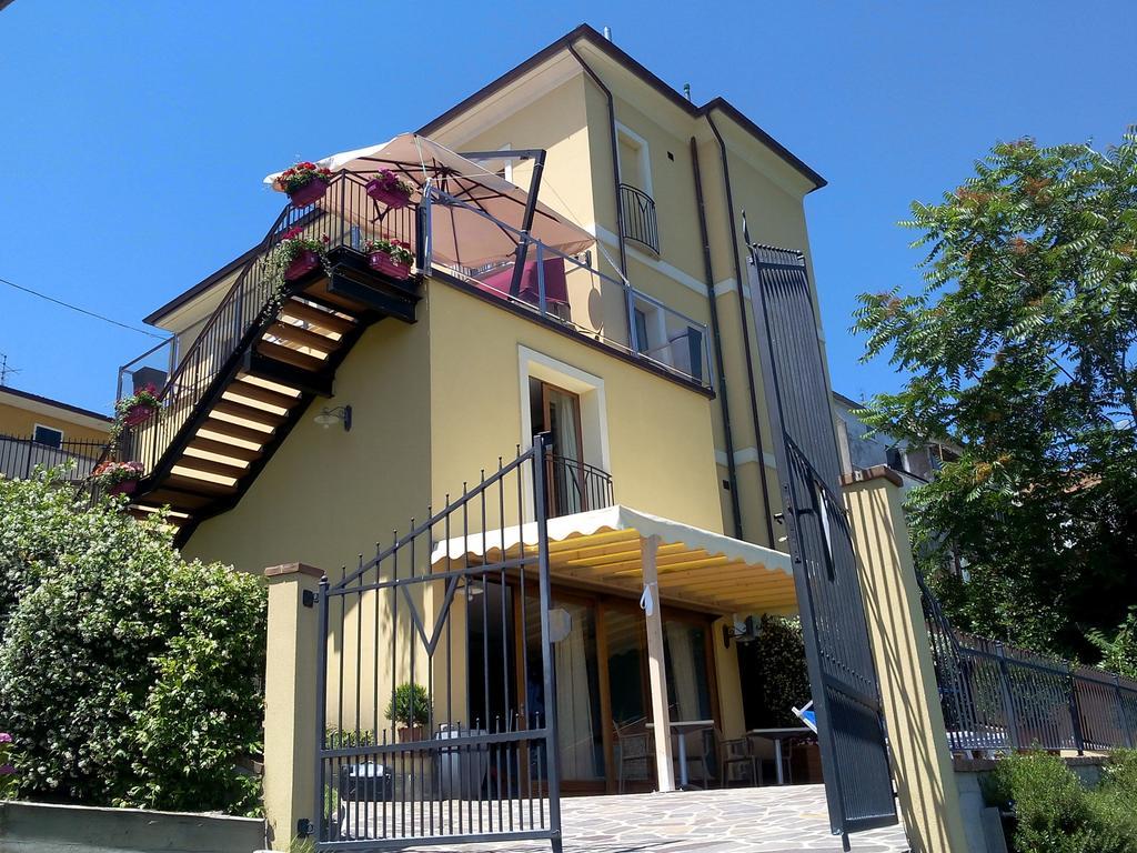 Albergo Diffuso - Il Poggetto Tra Urbino & San Marino Ngoại thất bức ảnh